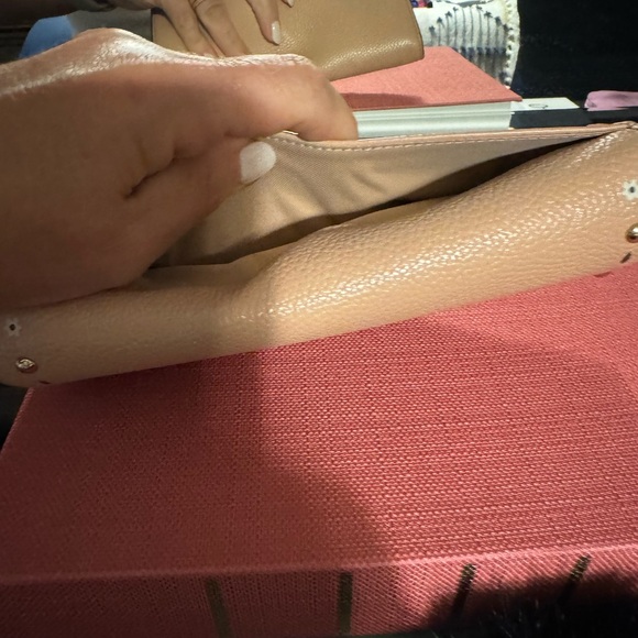 Coach tan  Floral Wallet - Picture 4 of 4